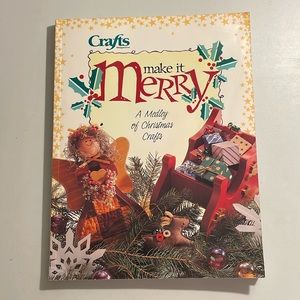📚2/$6  Make It Merry: A Medley of Christmas Crafts